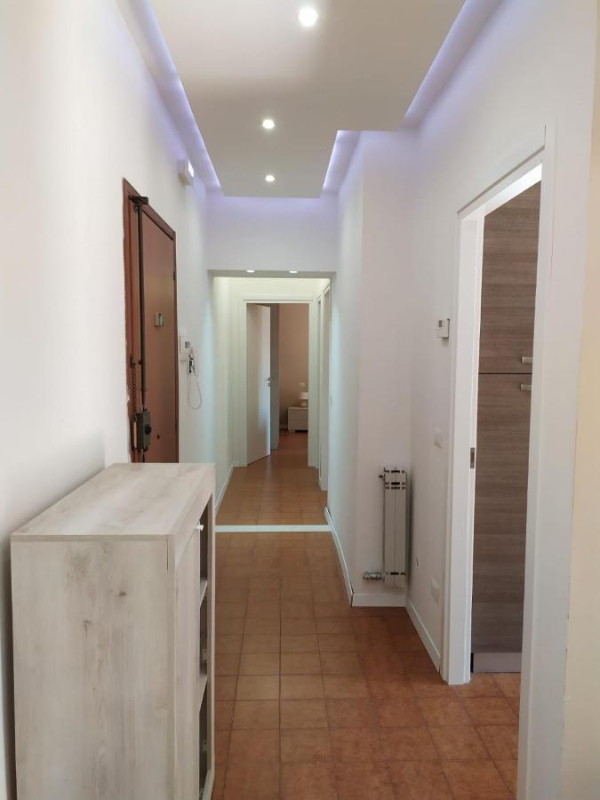 Beach House, 300 M Dal Mare, Marina Di Massa Exterior foto